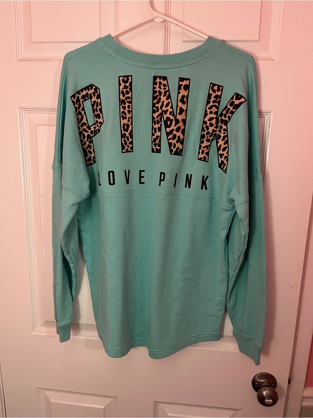 PINK Victoria's Secret Women’s Medium, Leopard Logo Pullover